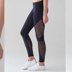 Lululemon Reveal 7/8 Tight - Midnight Navy